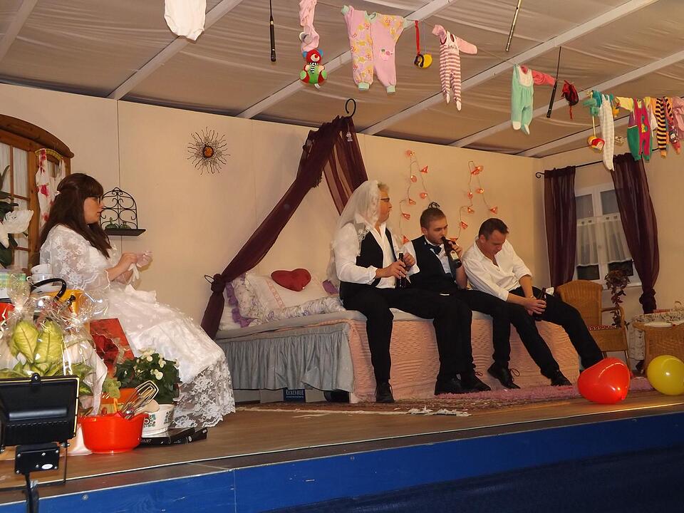 07.11.2016 Theatergruppe Gerach spielt >Die Nacht der Nächte!<