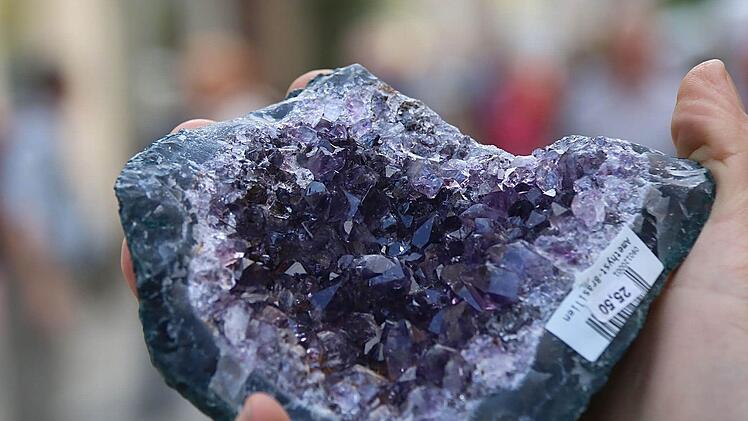 Prächtig anzuschauen waren die Amethyst-Heilsteine.
