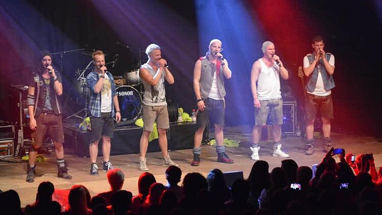 Konzert in der Mehrzweckhalle. Foto: Björn Hein