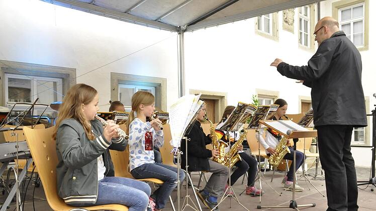 Seit September vergangenen Jahres gibt es die Bläserklasse der Grundschule Münnerstadt. Foto: Peter Klopf