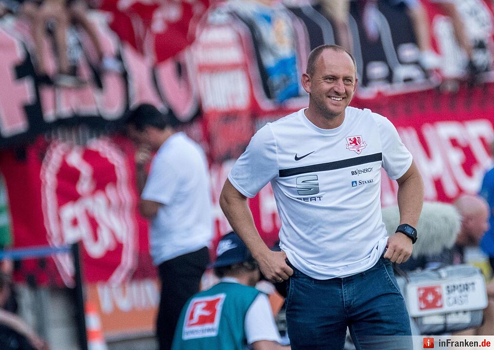 1. FC Nürnberg geht mit 6:1 in Braunschweig unter