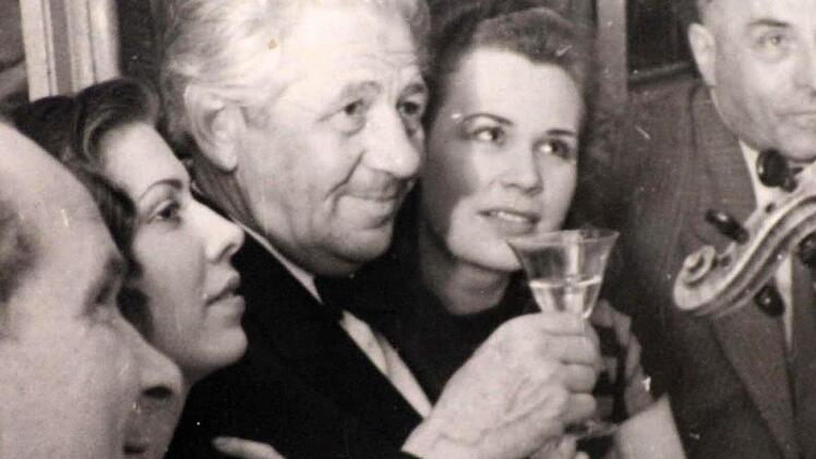 Paul Hörbiger bei einer Feier des Bamberger Clubs "Palette".