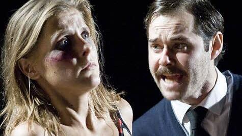 Gila (Therese Frosch) und Nicolas (Frank Froeba) Fotos: Denis Meyer