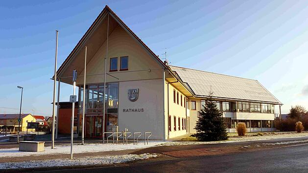 In Weisendorf wird ein neuer Rathauschef gesucht.   Foto: Richard Sänger