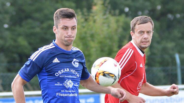 Dustin Brehm erzielte den sechsten Treffer für die Gruber beim 8:2-Kantersieg gegen den TSV Neuensorg.  Foto: Gunther Czepera