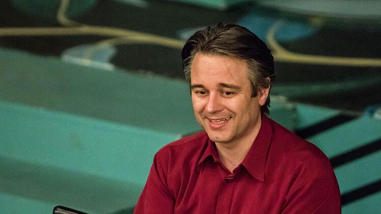 Eduard Künneke "Der Vetter aus Dingsda" feiert am Sonntag, 5. Mai, Prremiere in Coburg. Regie führt Jörg Behr.Foto: Jochen Berger