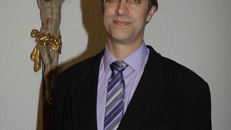 Andreas Erhard aus Oerlenbach sieht seine Berufung als Gottesdienstbeauftragter auch zur Entlastung des Pfarrers seiner Heimatgemeinde. E Foto: hling