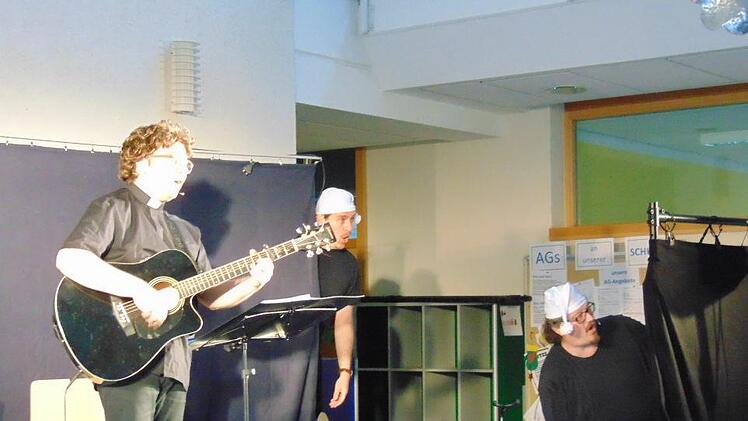 Auch musikalisch werden die Sorgen zum Ausdruck gebracht. Foto: Petra Malbrich