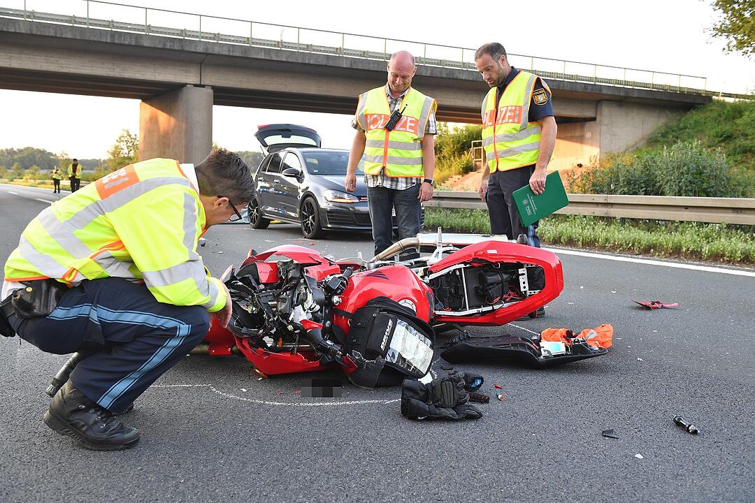 Tödlicher Verkehrsunfall auf der A73 bei Hirschaid