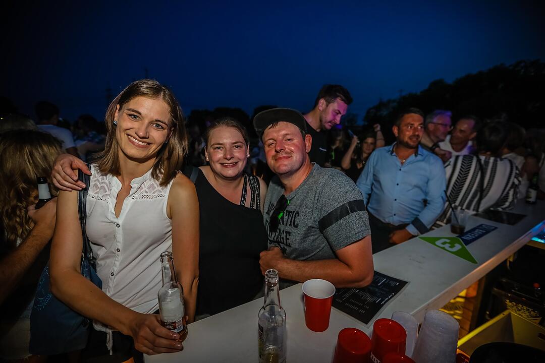 Endlich wieder uferlos feiern!