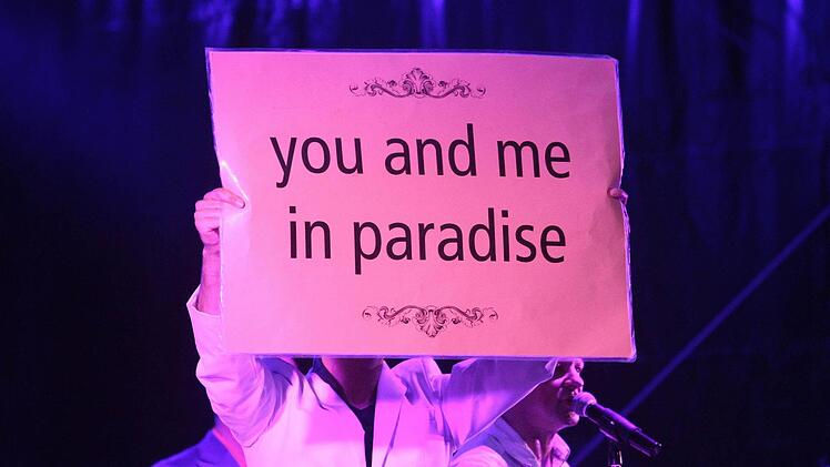 Mitsing-Hilfe bei "Another day in paradise" Foto: Jochen Nützel