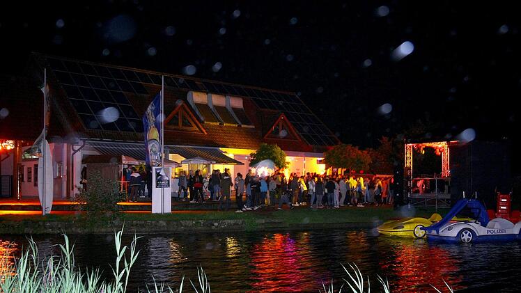 Impressionen von der Nacht am See in Trebgast  Foto: Monika Limmer