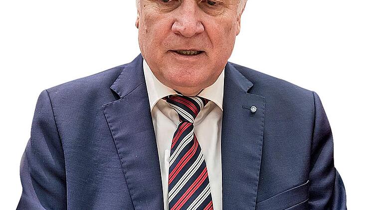 Horst Seehofer schaut besorgt in Richtung Franken.