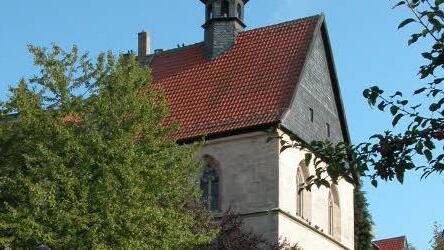 Mit der dreigeschossigen Kapelle St. Anna nord&ouml;stlich der Kronacher Stadtpfarrkirche zeigt die Lucas-Cranach-Stadt sich von ihrer sch&ouml;nsten Seite. Foto: Gerd Fleischmann