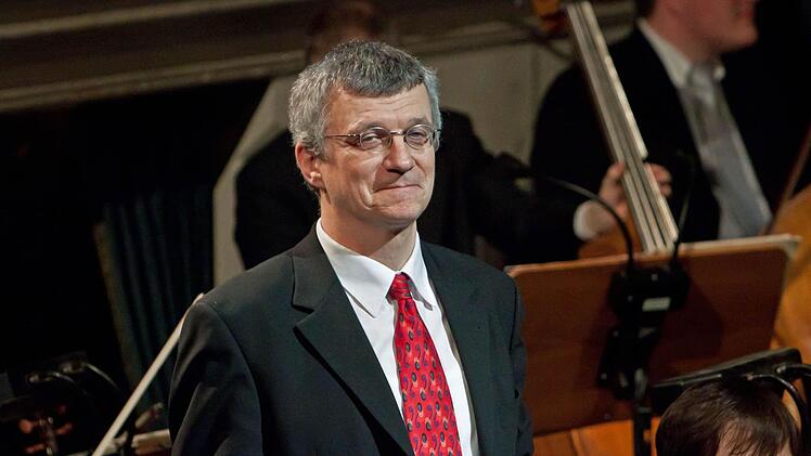 Als Orchestervorstand dankte Andreas Rohse dem langjährigen Ersten Kapellmeister Hans Stähli für seine Arbeit.