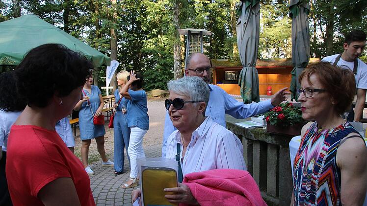 Die Bayerische Rundschau hatte Leser und Kunden an die Naturbühne Trebgast zum Stück "Pygmalion" eingeladen. Foto: Jürgen Gärtner