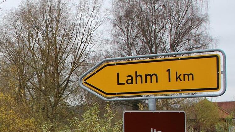 Gar nicht so lahm wie  man auf den ersten Blick  glauben könnte, ist die Itz bei Hemmendorf. Eckeard Kiesewetter