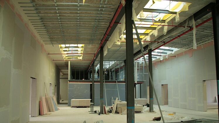 Großbaustelle über dem Busbahnhof. Foto: Jürgen Gärtner