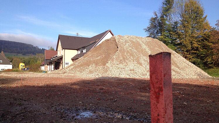 Das Gelände für den neuen Bürgerpark in Oberwildflecken. Foto: Sebastian Schmitt-Mathea