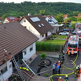 Aura an der Saale: Acht Verletzte bei Brand