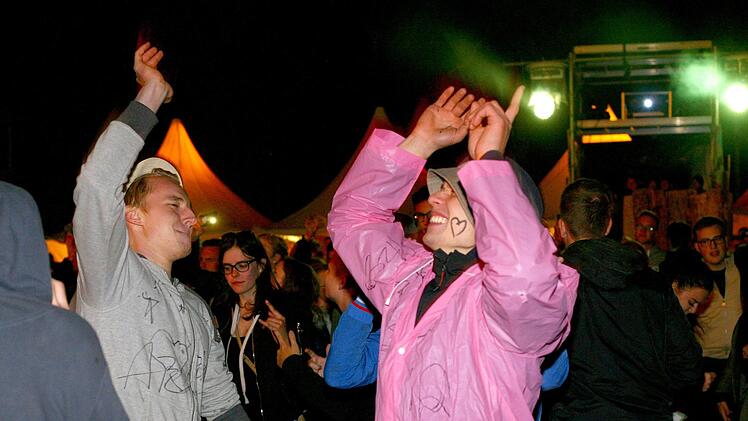 Party im Nirgendwo. Foto: Monika Limmer