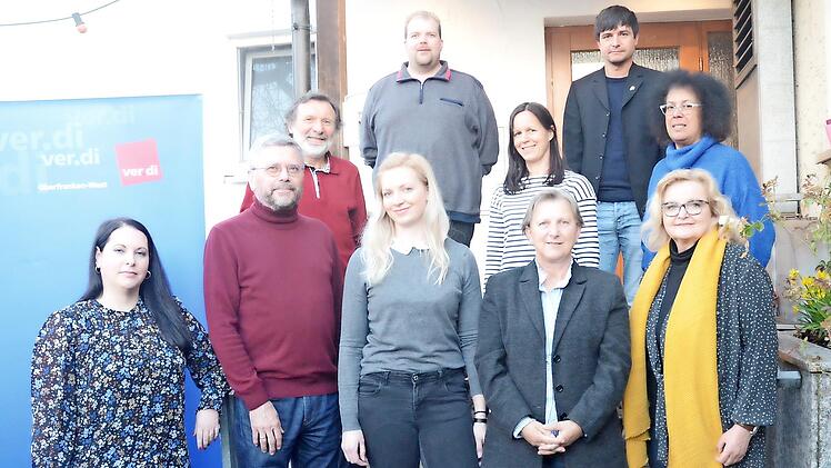 Der neue Vorstand: Tanja Goldgruber, Wolfgang Schmitt, Madeleine Stein, Doris Glück, Marie Luise Loewel (vorne von links), Helmut Böhnlein, Daniela Ludwig, Carmen Krebs (zweite Reihe von links), Benjamin Baier (hinten links) und Dirk Schneider.