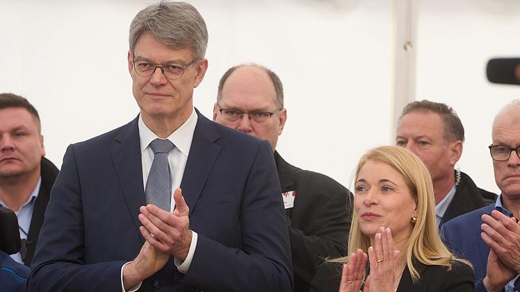 Verkehrsminister Schnieder und Bahnchefin Palla