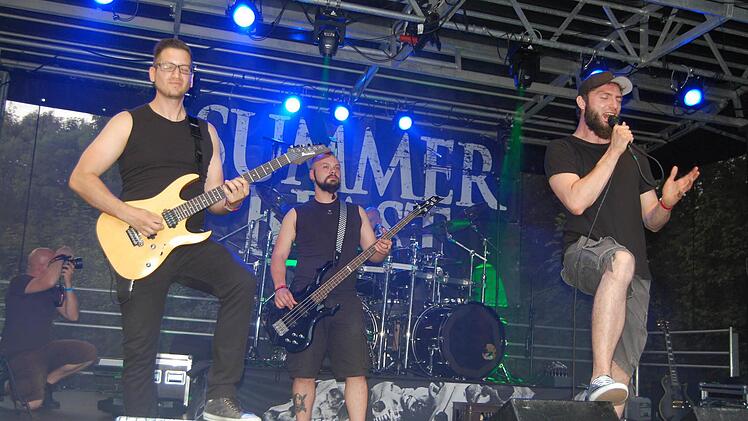 Erwischten einen richtig guten Tag: die Jungs der 2011er gegründeten Melodic-Metalcore Band Last Connection. Foto: Rolf Krebs