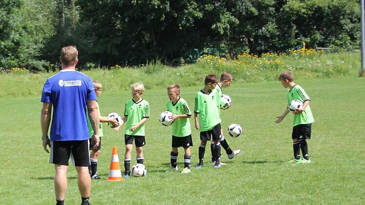 Weitere Eindrücke von der Ferien-Fußballschule in Kronach