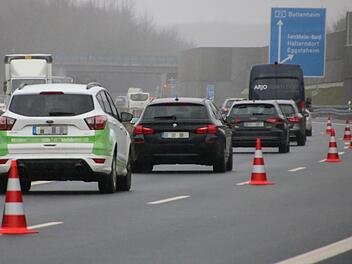 Laut Z&auml;hlungen der Autobahndirektion fahren durchschnittlich 50&nbsp;000 Fahrzeuge auf der A73 durch Forchheim. W&auml;hrend der Bauarbeiten h&auml;ufen sich die Unf&auml;lle. Foto: Ronald Heck