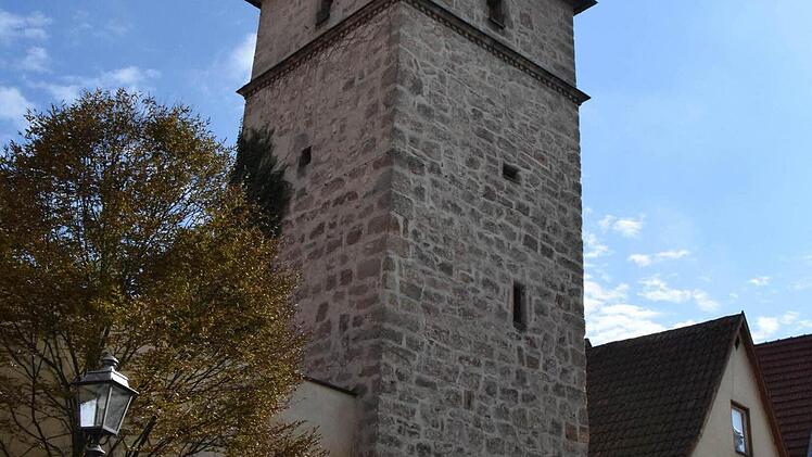 Der Weiße Turm in der Kulmbacher Spitalgasse. Foto: Ronald Rinklef
