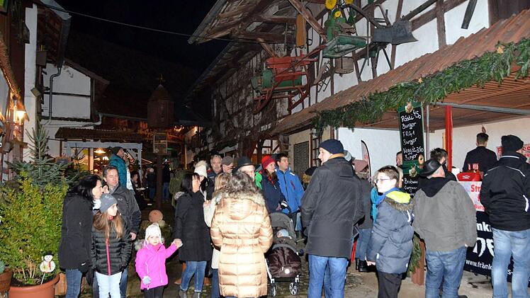 Weihnachtliche Stimmung in Eltingshausen. Foto: Peter Rauch