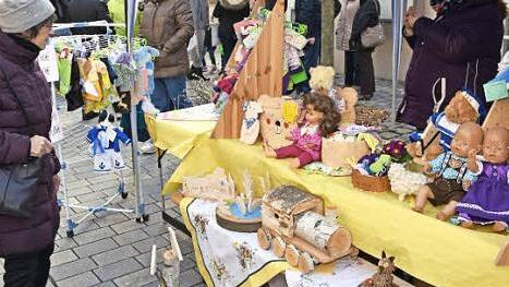 Schöne Dekorationsartikel und vieles mehr für das bevorstehende Osterfest bot der 21. Ostermarkt der Hobbybastler der Stadt Haßfurt.