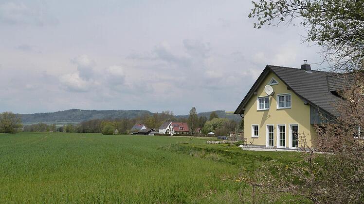 Das Baugebiet "An der Steigengasse" in Neuenmarkt soll erweitert werden.  Foto: Werner Reißaus