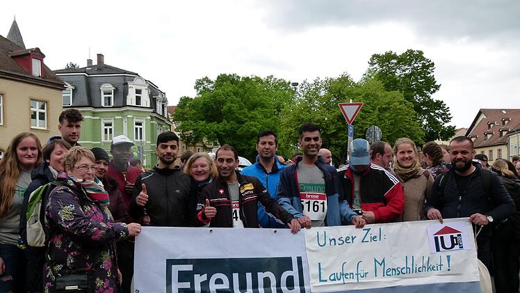 Der Verein "Freund statt fremd" schickte eine Reihe (ehemaliger)   Asylbewerber an den Start. Foto: Marion Krüger-Hundrup