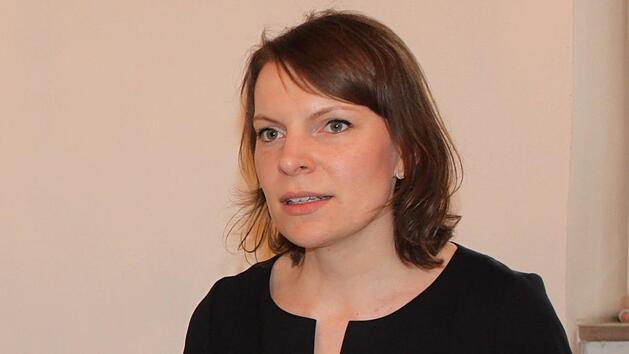 Bundestagsabgeordnete Emmi Zeulner will weiter f&uuml;r die Erdverkabelung bei Neuensorg k&auml;mpfen.Archiv/Ramona Popp