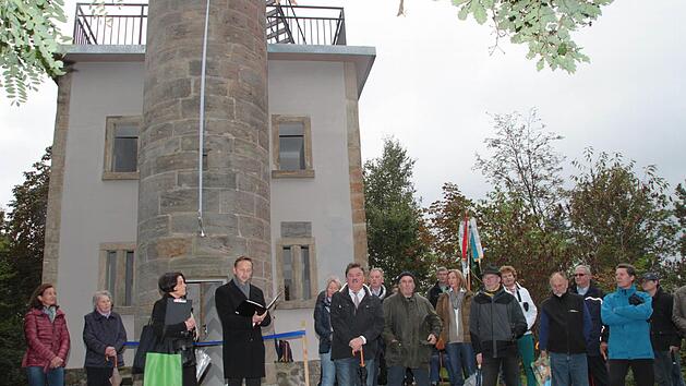 Am Dienstag wurde der Patersbergturm nach der Sanierung wieder frei gegeben. Foto: Jürgen Gärtner
