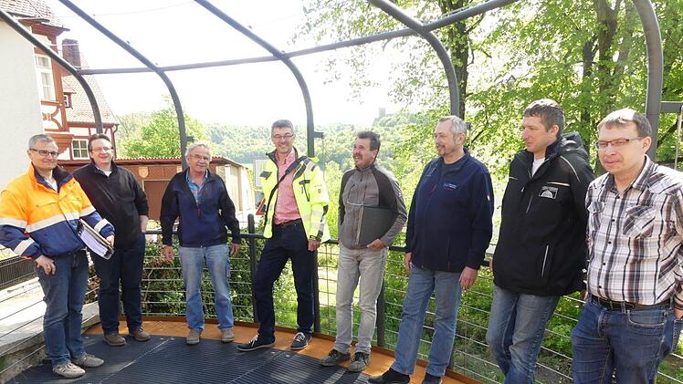 Die Bauabnahme auf dem "Streitberger Balkon" Foto: Paul Pöhlmann