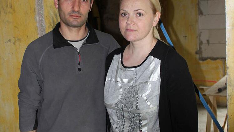 Elena Schweizer und Ahmad Baker haben nicht aufgegeben und sehnen sich danach, mit ihren Kindern in ihr Eigenheim einziehen zu können.