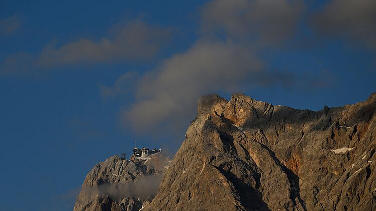 Junger Mann verungl&uuml;ckt auf einem Klettersteig an der Zugspitze