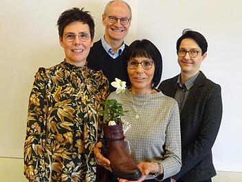 Im Bild (links): Aufsichtsratsvorsitzende Monika Fella, der hauptamtliche Vorstand Alex Iffert, Rita Schmitt und Susan Stade.  Foto: Klaus Scheuring