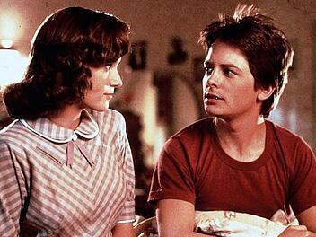 Als Mutter von Marty McFly (Michael J. Fox) in der "Zur&uuml;ck in die Zukunft"-Trilogie wurde Lea Thompson ber&uuml;hmt.