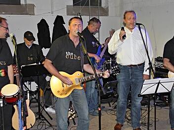 "The Cubes" spielten zugunsten des "Weißen Rings" in Scheuerfeld. Foto: Helmut Will