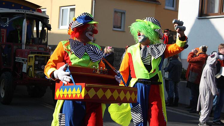 Eindrücke vom Faschingszug in Steinach.  Foto: Robert Huger