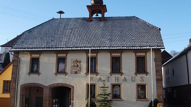 Bald wird der Chefsessel im Kupferberger Rathaus neu besetzt. Foto: Klaus-Peter Wulf