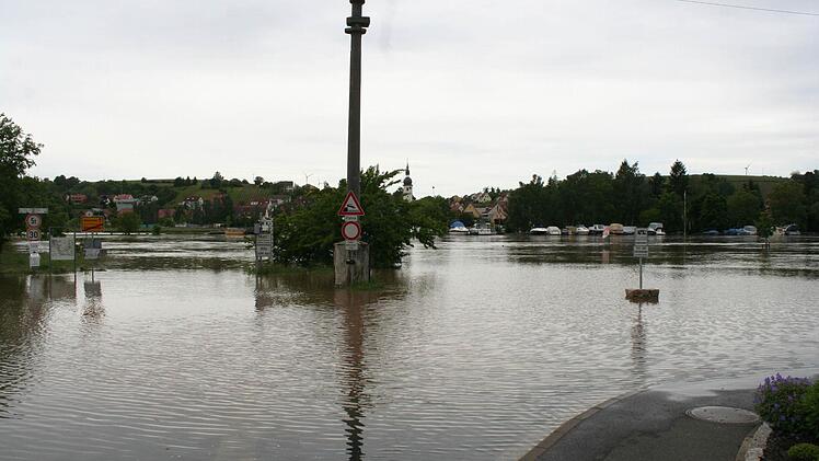 An der Albertshöfer Fähre.  ft
