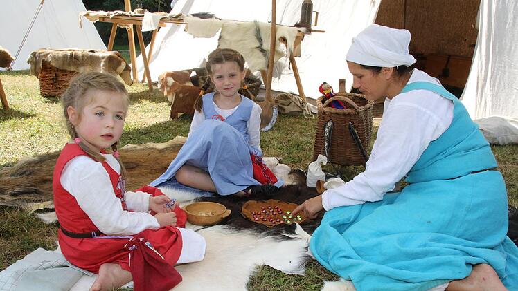 Lagerleben mit Kindern - Impressionen von der Zeitreise auf der Veste Coburg.Foto: Wolfgang Desombre