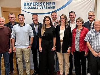 Wolfgang Reich (3. v. links) von der SRG Bamberg mit den anderen Gewinnern