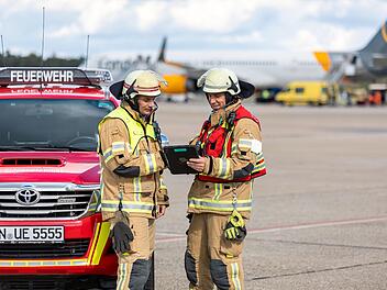 Notfallübung am Flughafen Nürnberg: Rettungskräfte trainieren Ernstfall