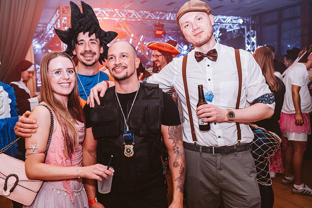 DJ Franky und DJ Matze lie&szlig;en die Halle beben!